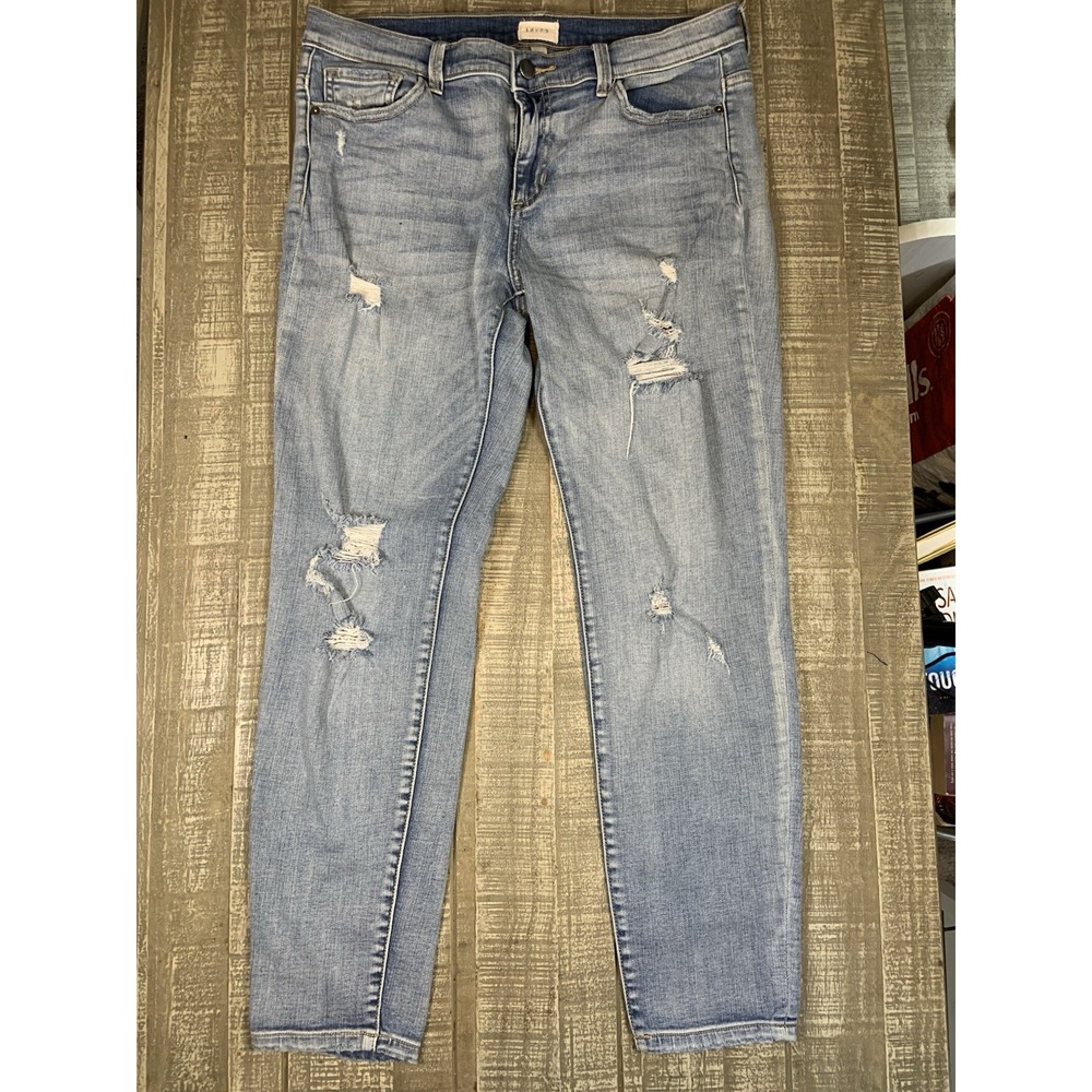 id:23 Jeans Women's Light Wash Blue Denim Size 29 Distressed Stretch Ankle Clean